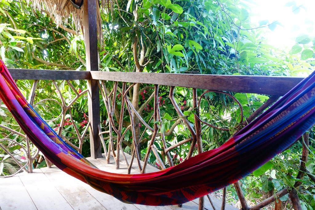 Hostal Monte Libano Puerto López Zewnętrze zdjęcie