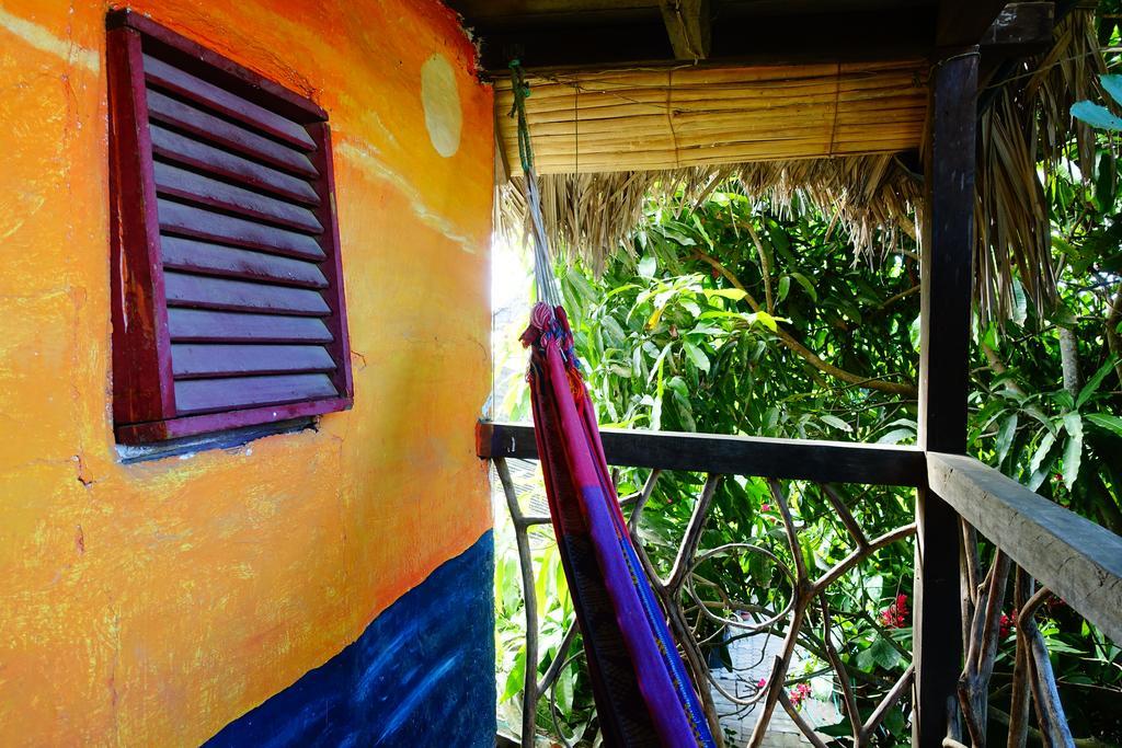 Hostal Monte Libano Puerto López Zewnętrze zdjęcie